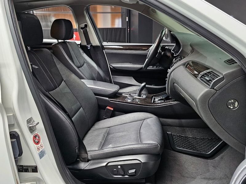2017 BMW X4 xDrive20d SAC Edition photo 10