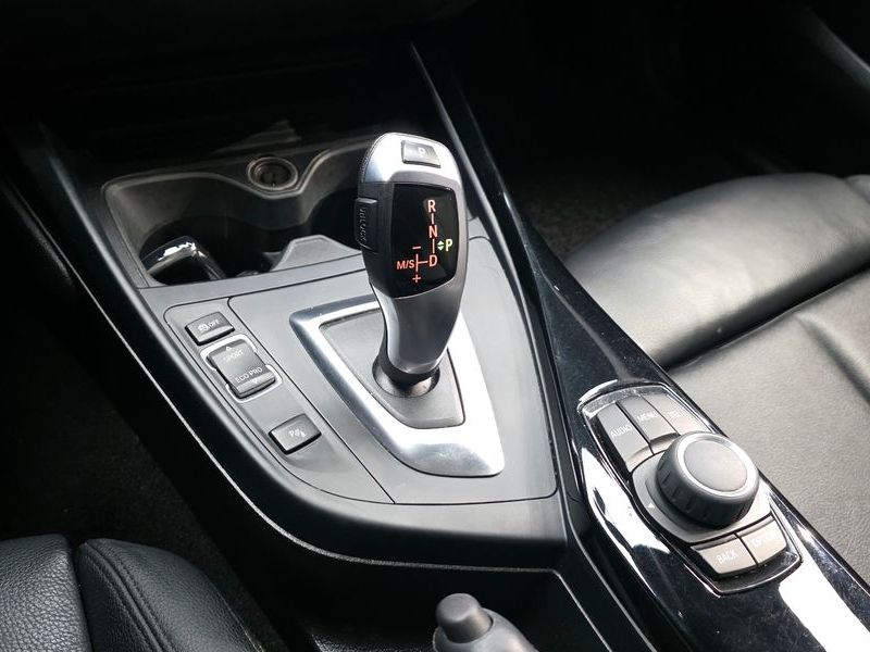 2016 BMW 1시리즈 118d Sport 5Door photo 9