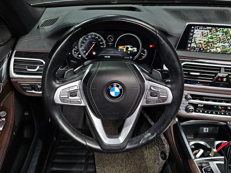 2017 BMW 7 Series 730Ld xDrive M Sport photo 13