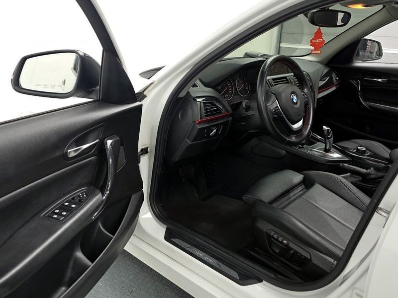 2015 BMW 1시리즈 118d Sport 5Door photo 10