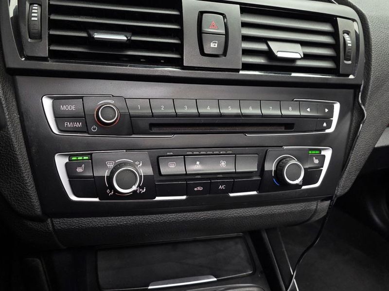 2015 BMW 1시리즈 118d Sport 5Door photo 16