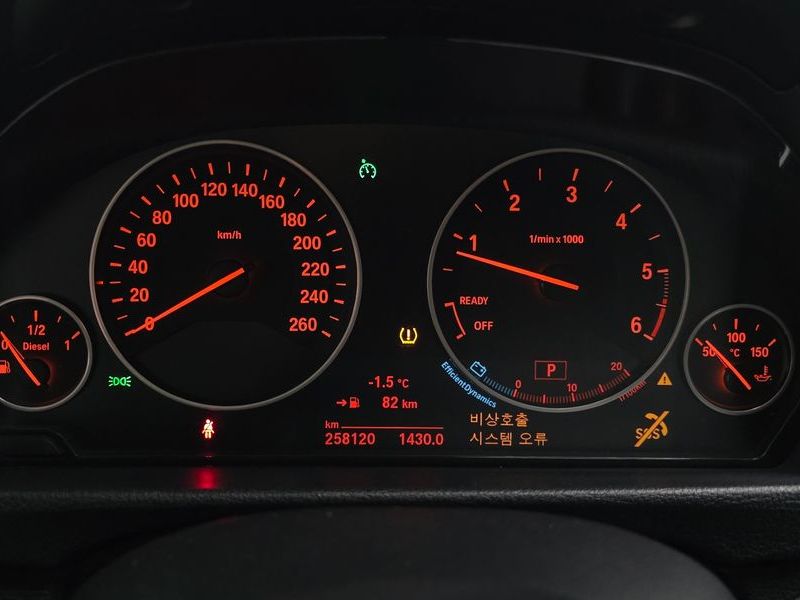 2016 BMW 3 Series 320d photo 8