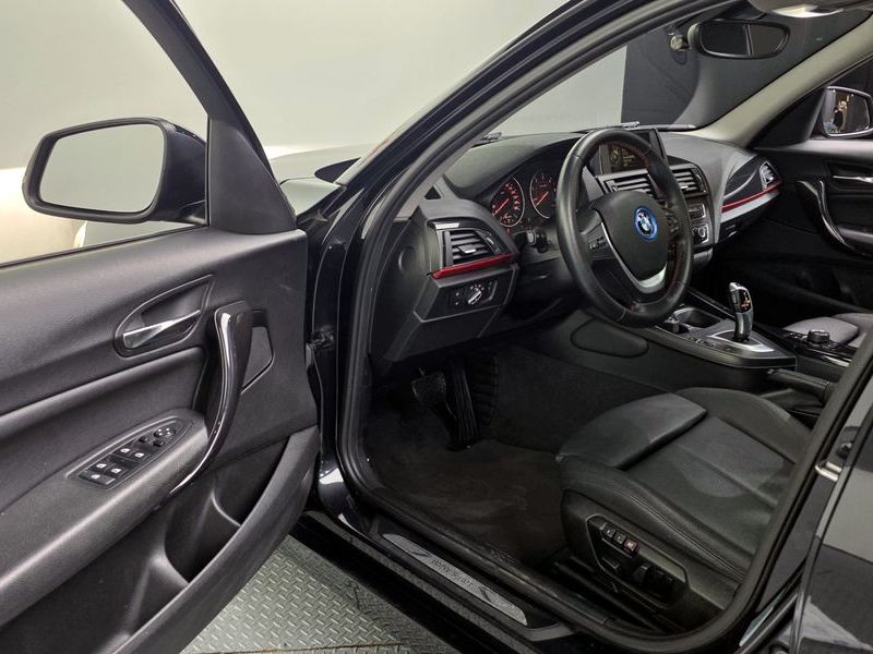 2015 BMW 1시리즈 118d Sport 5Door photo 10