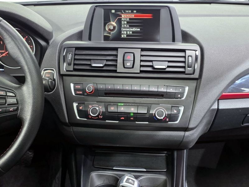 2015 BMW 1시리즈 118d Sport 5Door photo 14
