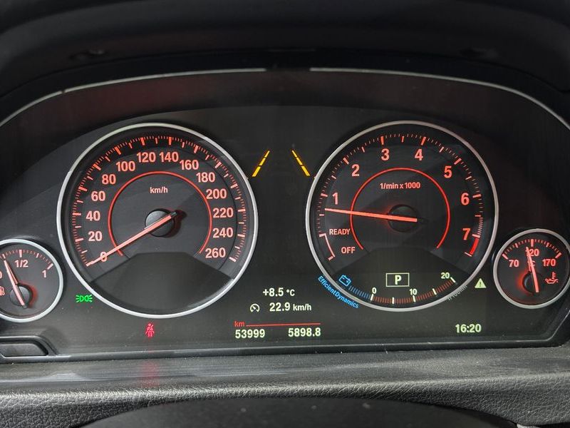 2017 BMW 3 Series 330i M Sport photo 8