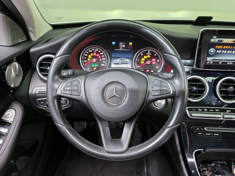 2016 Mercedes-Benz C-Class C200 d photo 12