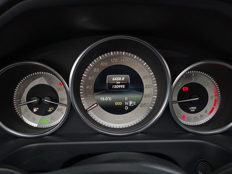 2015 Mercedes-Benz E-Class E220 Bluetec Avantgarde Sport photo 8