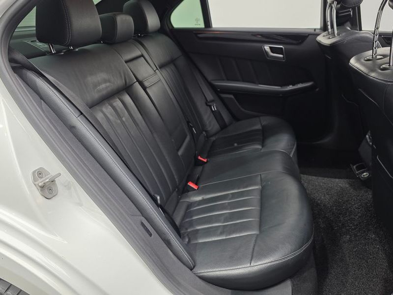 2015 Mercedes-Benz E-Class E220 Bluetec Avantgarde Sport photo 12
