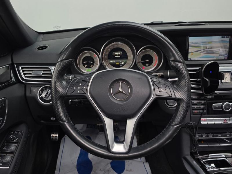 2015 Mercedes-Benz E-Class E220 Bluetec Avantgarde Sport photo 13