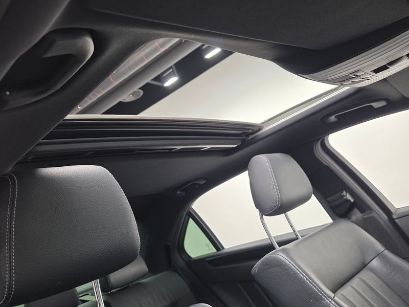 2015 Mercedes-Benz E-Class E220 Bluetec Avantgarde Sport photo 17