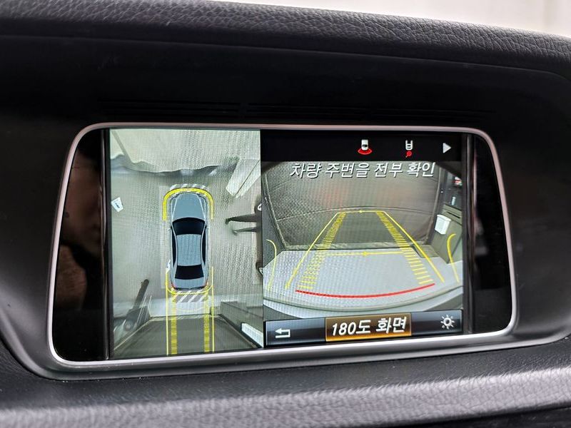 2016 Mercedes-Benz E-Class E300 4MATIC Avantgarde photo 15