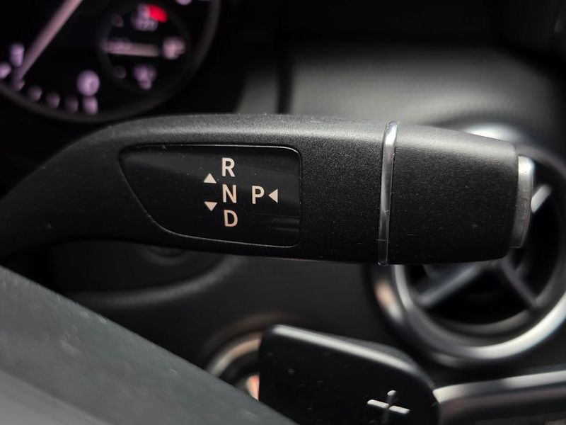 2015 Mercedes-Benz A-Class A180 CDI Style photo 9