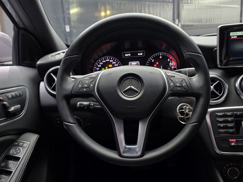 2015 Mercedes-Benz A-Class A180 CDI Style photo 13