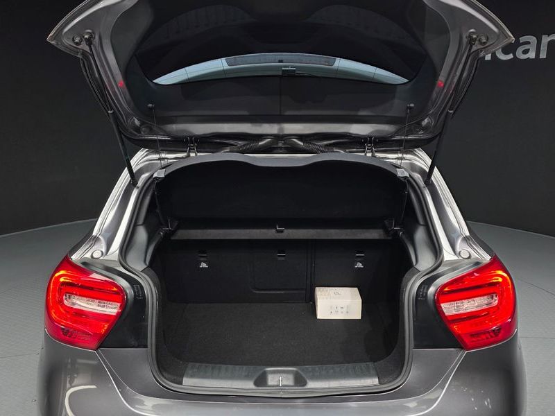 2015 Mercedes-Benz A-Class A180 CDI Style photo 20