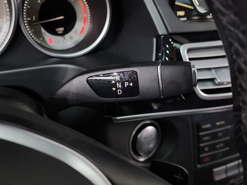 2016 Mercedes-Benz E-Class E250 BlueTec 4MATIC AV photo 9