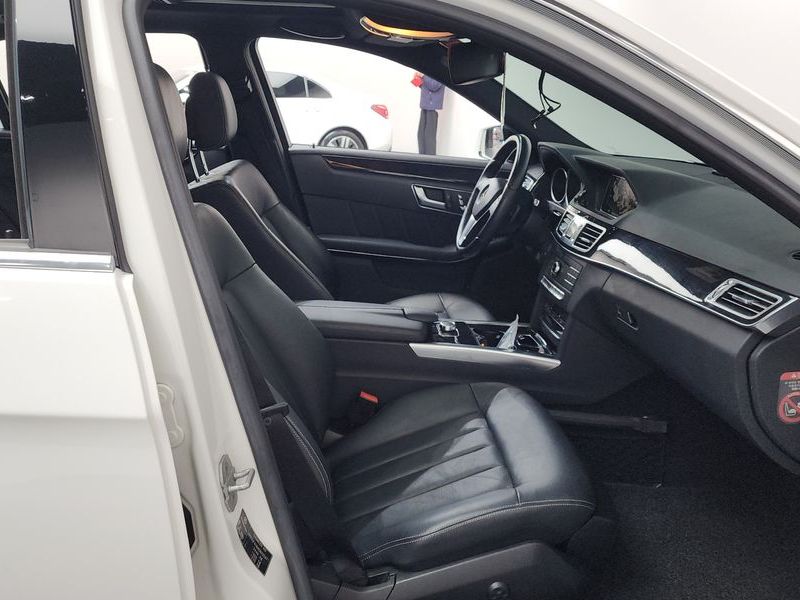 2016 Mercedes-Benz E-Class E250 BlueTec 4MATIC AV photo 11