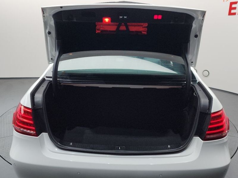 2016 Mercedes-Benz E-Class E250 BlueTec 4MATIC AV photo 20