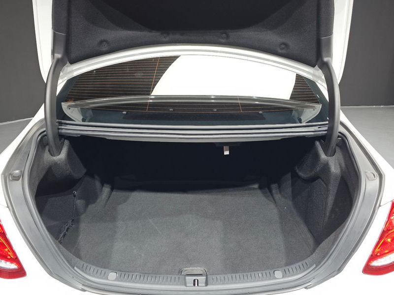 2017 Mercedes-Benz E-Class E220d Exclusive photo 20