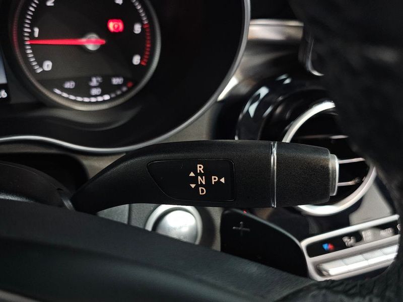 2015 Mercedes-Benz C-Class C220 BlueTEC Avantgarde photo 9