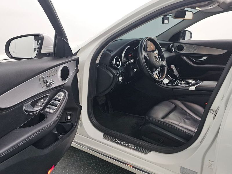 2015 Mercedes-Benz C-Class C220 BlueTEC Avantgarde photo 11