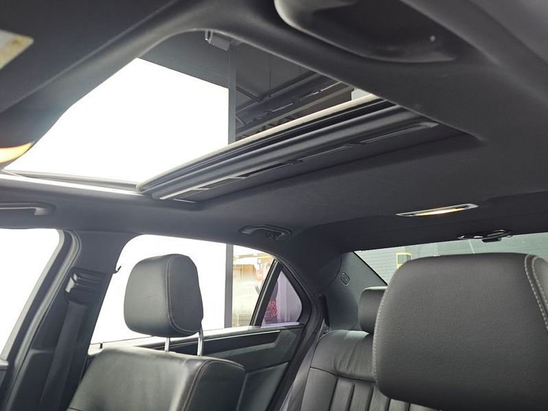 2016 Mercedes-Benz E-Class E220 Bluetec Avantgarde photo 17