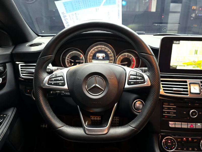 2017 Mercedes-Benz S-Class CLS250 d 4MATIC AMG Line photo 13