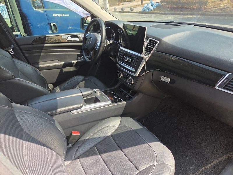 2015 Mercedes-Benz M-클래스 W166 ML350 BlueTEC 4MATIC photo 12