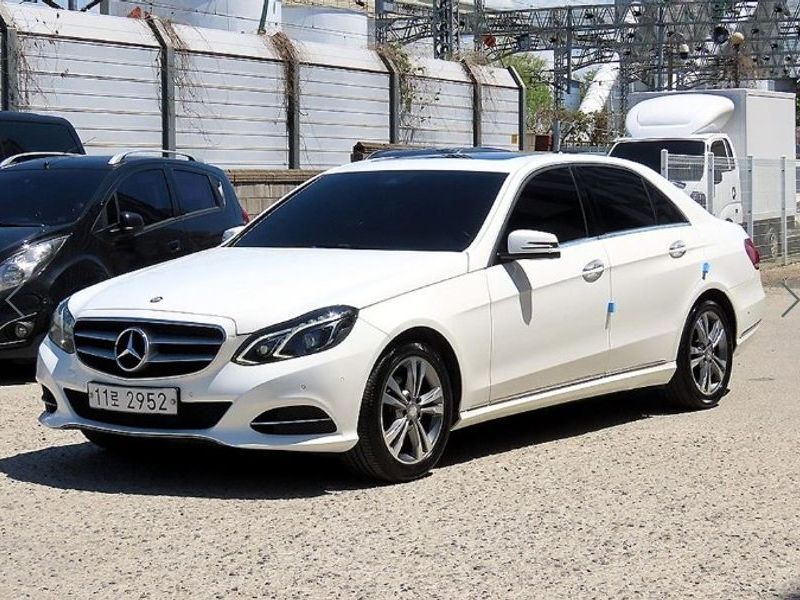 2016 Mercedes-Benz E-Class E220 CDI Avantgarde photo 1