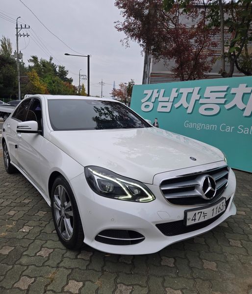 2016 Mercedes-Benz E-Class E220 CDI Avantgarde photo 1