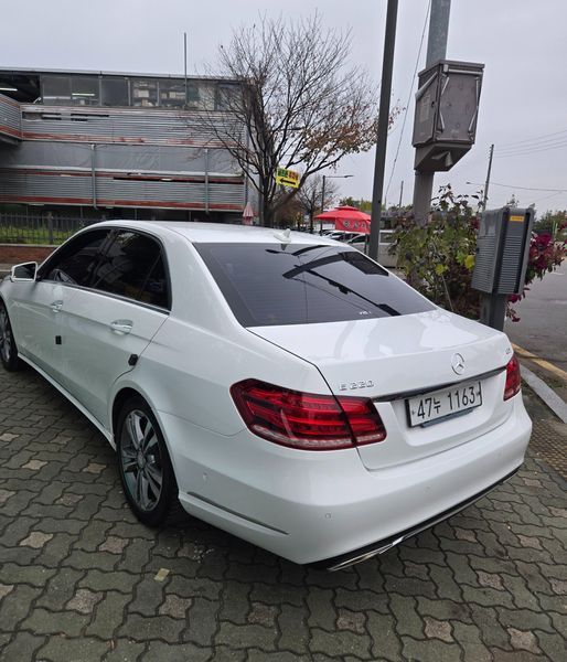2016 Mercedes-Benz E-Class E220 CDI Avantgarde photo 11