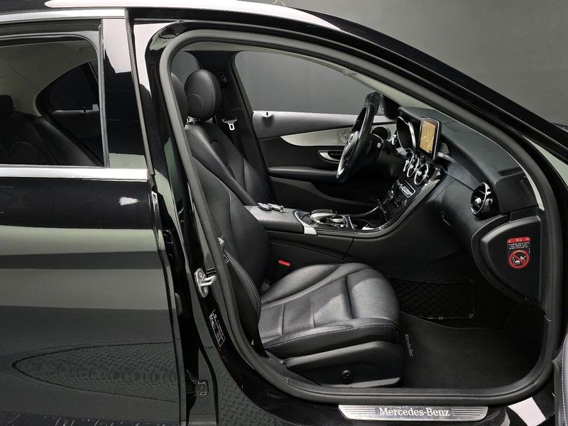2017 Mercedes-Benz C-Class C220 d Avantgarde photo 10
