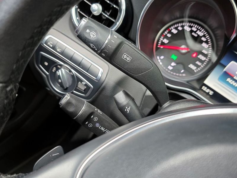2017 Mercedes-Benz C-Class C220 d Avantgarde photo 17