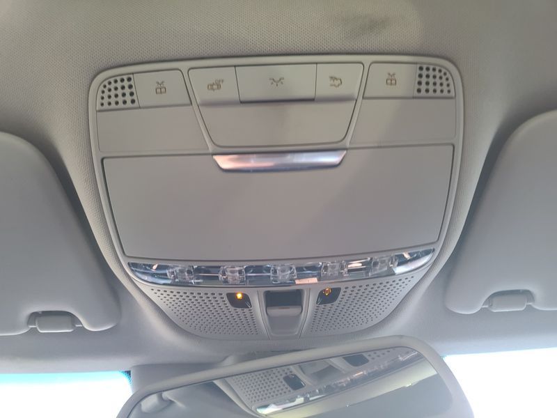 2015 Mercedes-Benz C-Class C220 BlueTEC Avantgarde photo 17