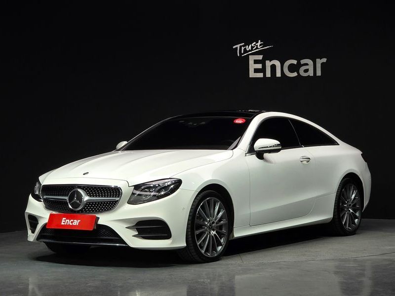 2017 Mercedes-Benz E-Class E400 4MATIC Coupe photo 1