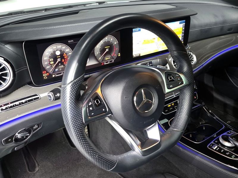 2017 Mercedes-Benz E-Class E400 4MATIC Coupe photo 13