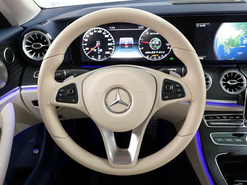 2017 Mercedes-Benz E-Class E220d Coupe photo 13