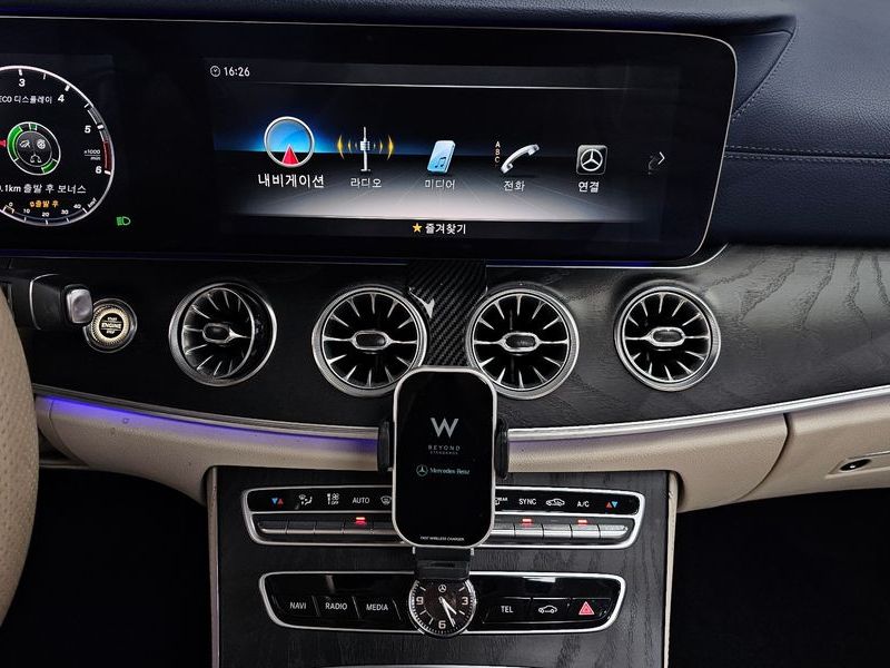 2017 Mercedes-Benz E-Class E220d Coupe photo 15