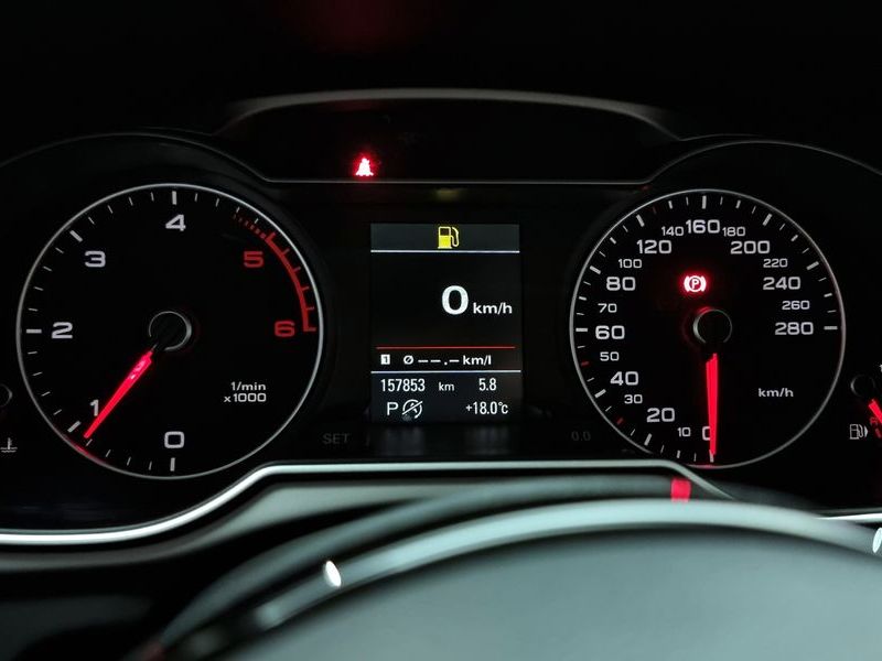 2015 Audi A4 30 TDI Dynamic B8 photo 8