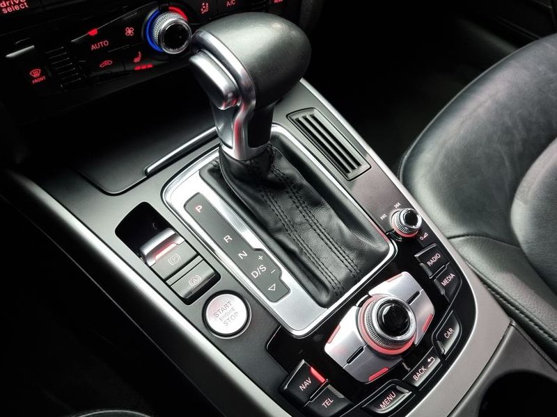 2015 Audi A4 30 TDI Dynamic B8 photo 9
