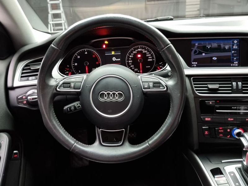 2015 Audi A4 30 TDI Dynamic B8 photo 13
