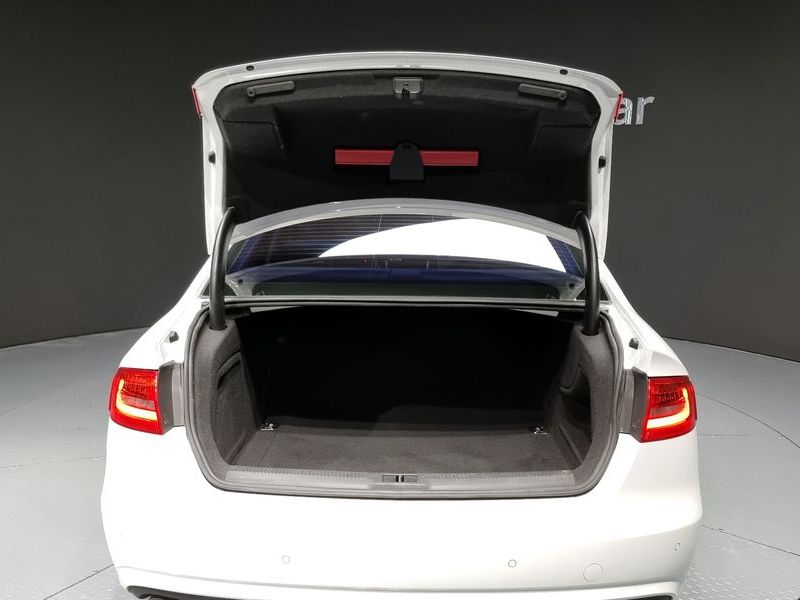 2015 Audi A4 30 TDI Dynamic B8 photo 20