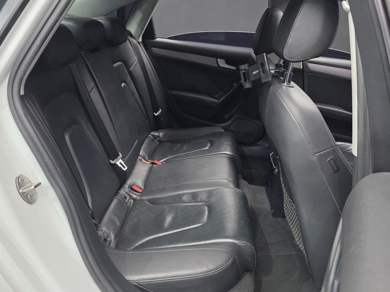 2015 Audi A4 30 TDI Dynamic B8 photo 12