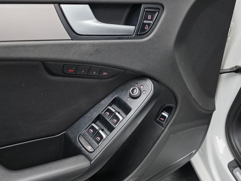 2015 Audi A4 30 TDI Dynamic B8 photo 17