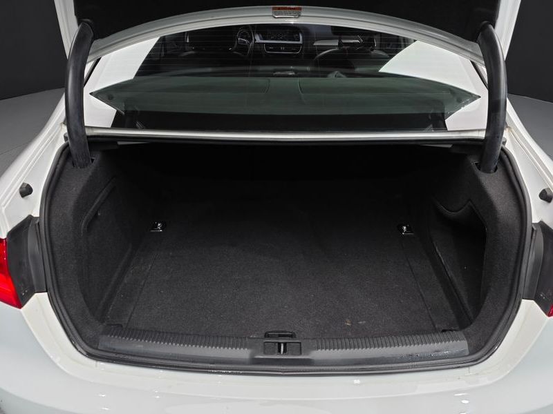 2015 Audi A4 30 TDI Dynamic B8 photo 20