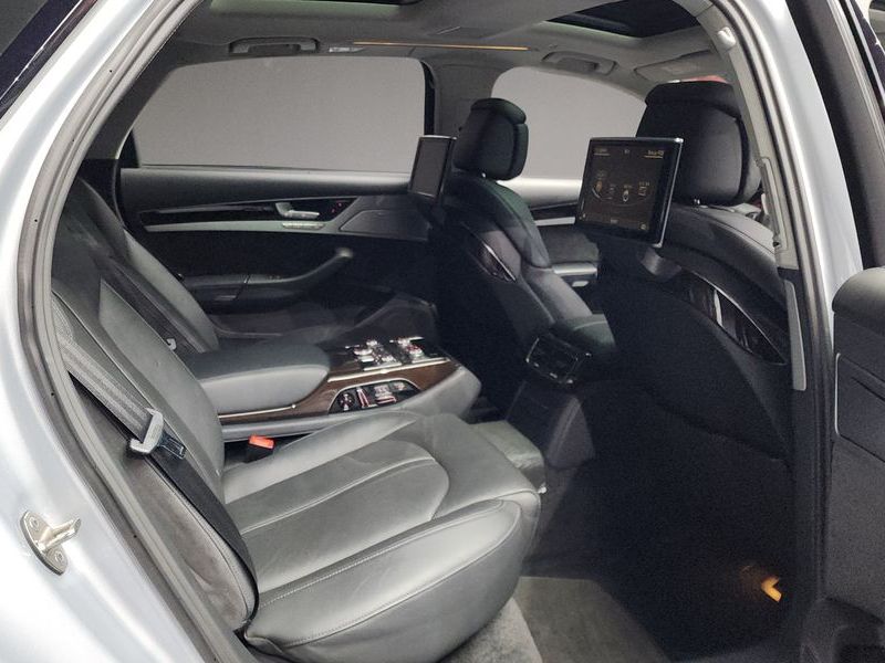 2015 Audi A8 60 TFSI Quattro LWB D4 photo 12