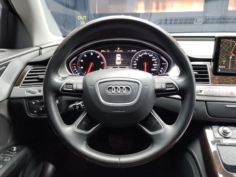 2015 Audi A8 60 TFSI Quattro LWB D4 photo 13
