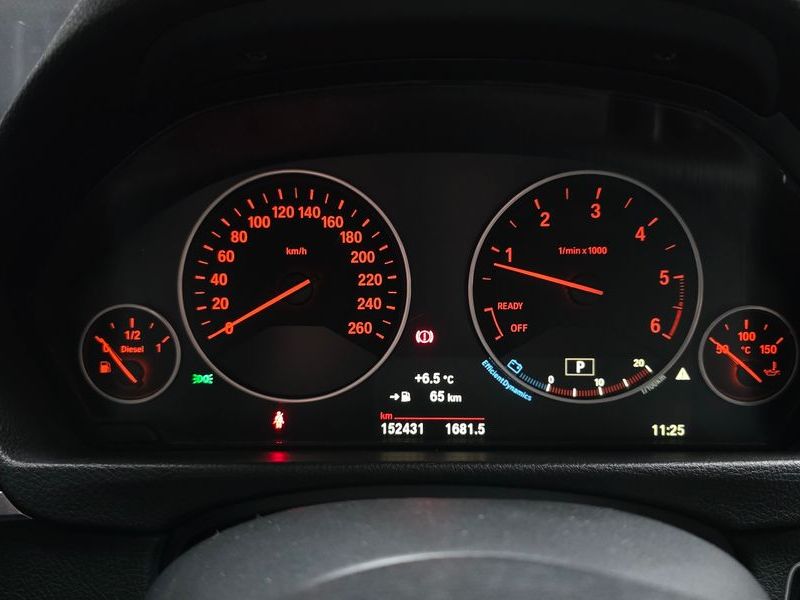2016 BMW 3 Series 320d photo 8
