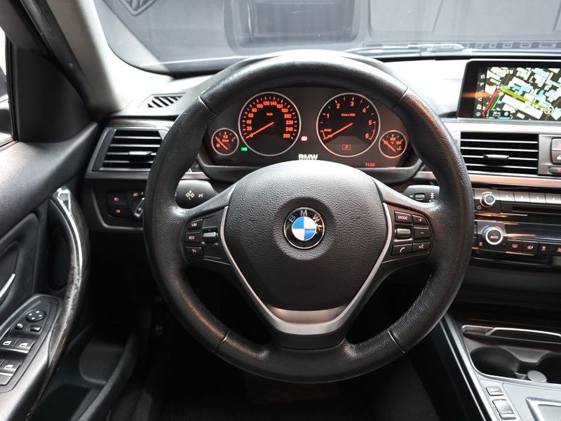 2016 BMW 3 Series 320d photo 13