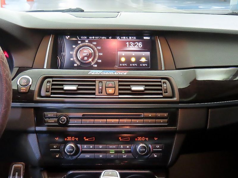2016 BMW 5 Series 528i M Aero Dynamic photo 11