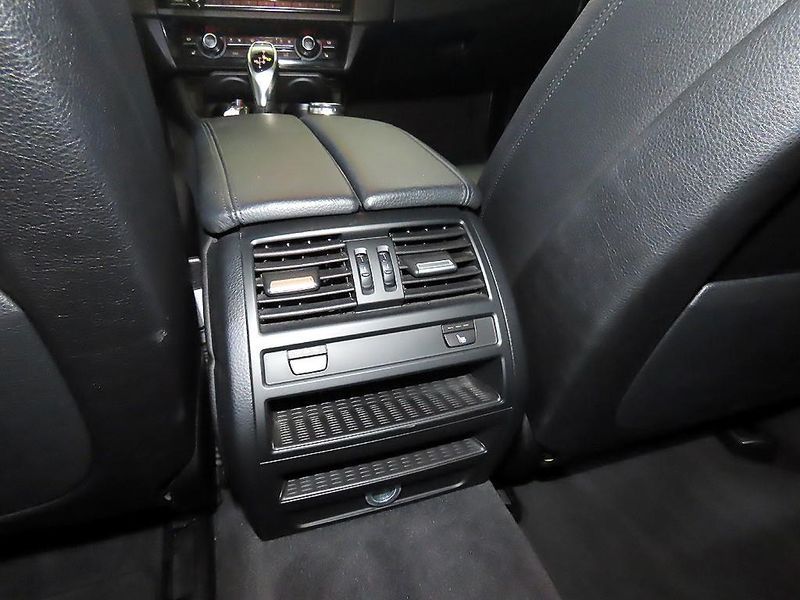 2016 BMW 5 Series 528i M Aero Dynamic photo 16
